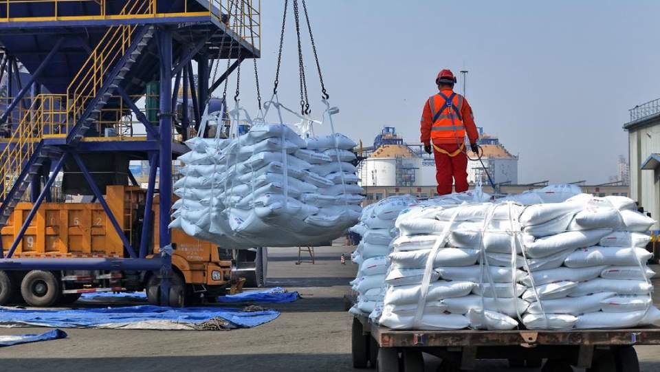 چین چگونه با مداخله در بازار کود از شوک غذایی جلوگیری می‌کند