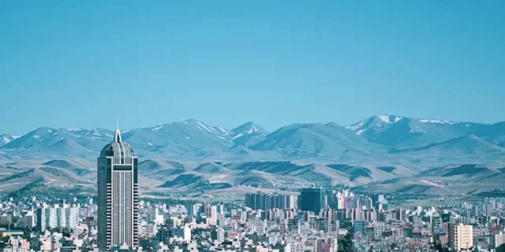 عکس از دورنمای شهر تبریز